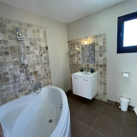 Apartment Avec Piscine *